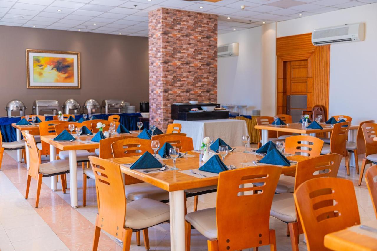 Отель Tolip Family Club Borg El Arab Кинг-Мариут Экстерьер фото