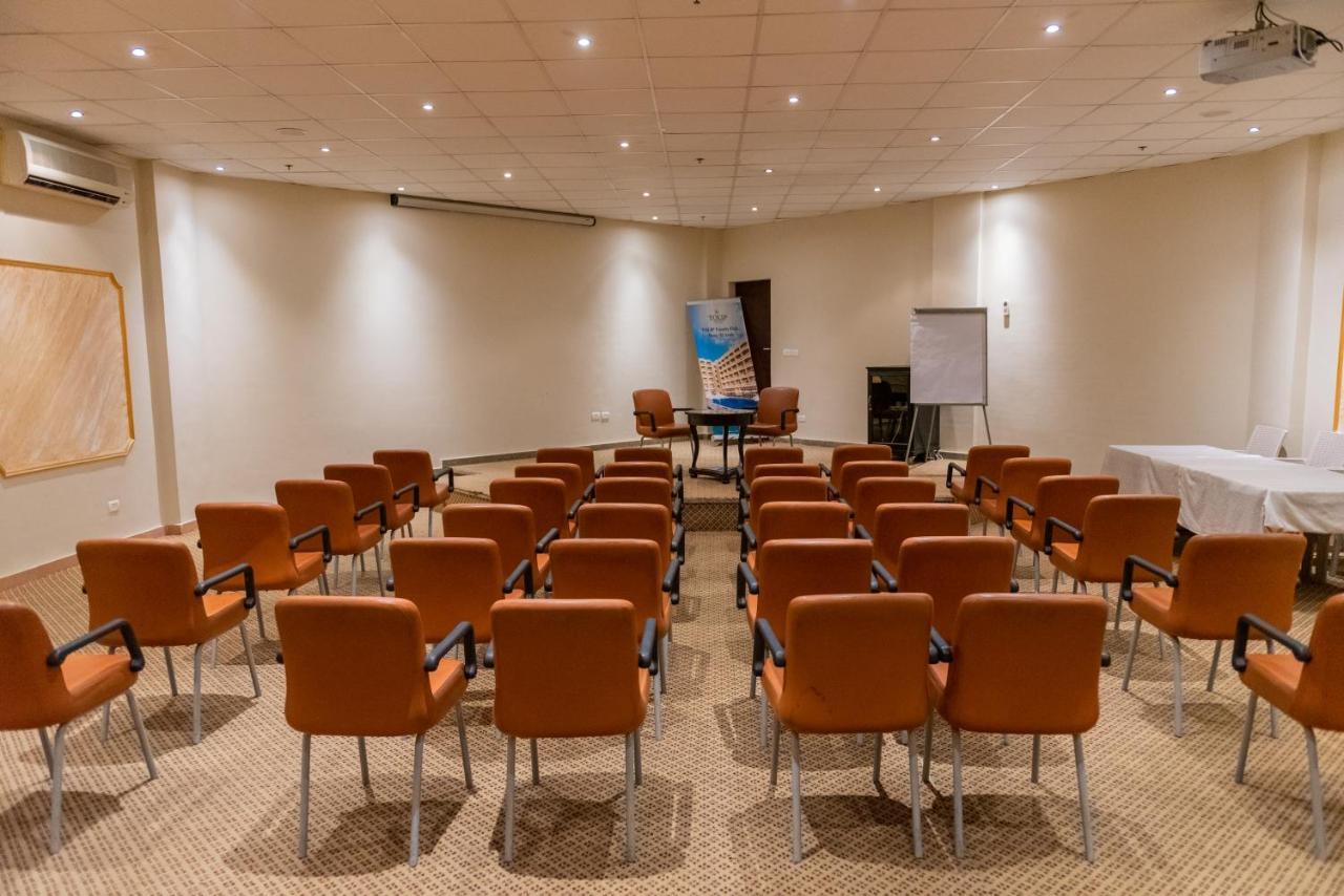 Отель Tolip Family Club Borg El Arab Кинг-Мариут Экстерьер фото