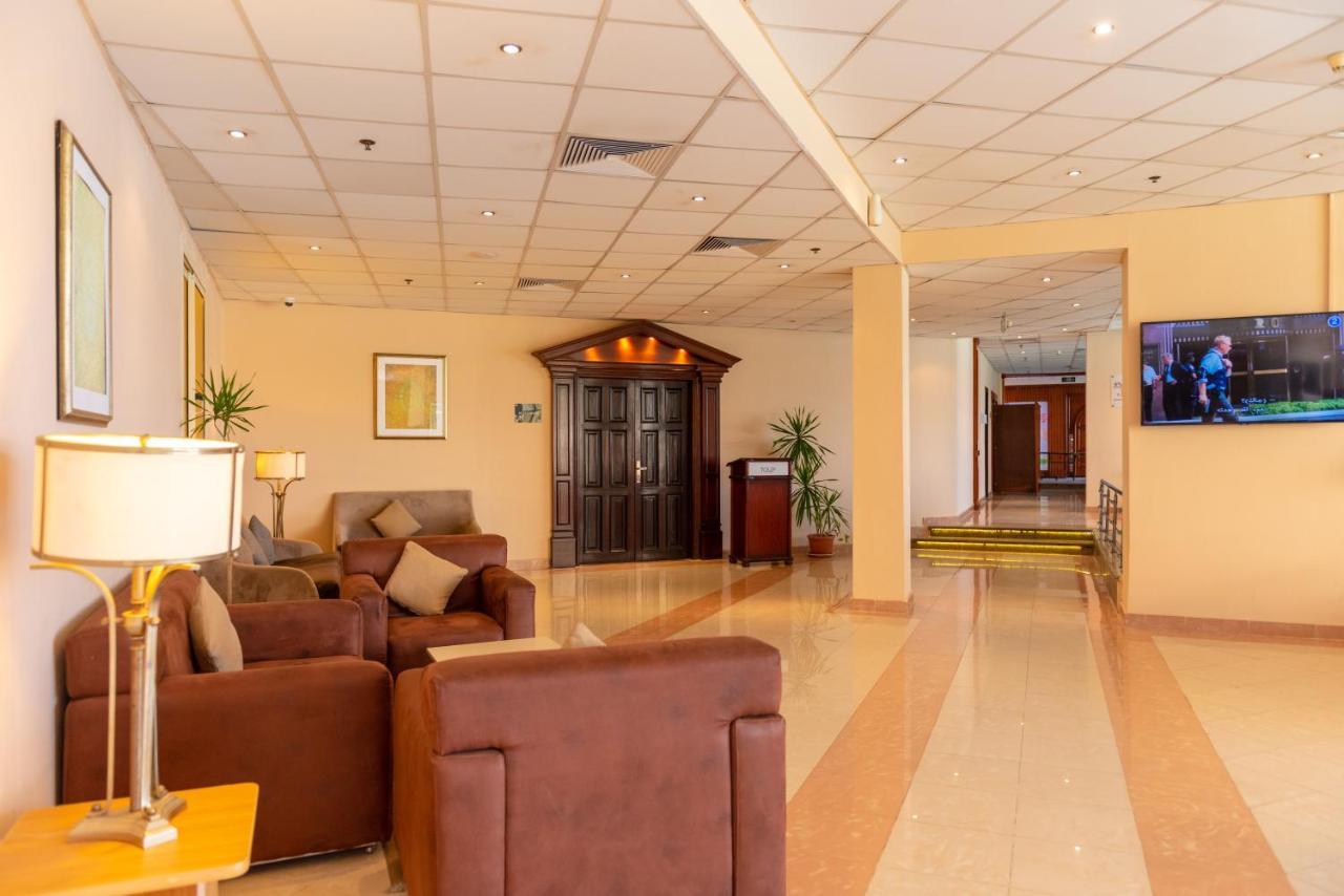 Отель Tolip Family Club Borg El Arab Кинг-Мариут Экстерьер фото