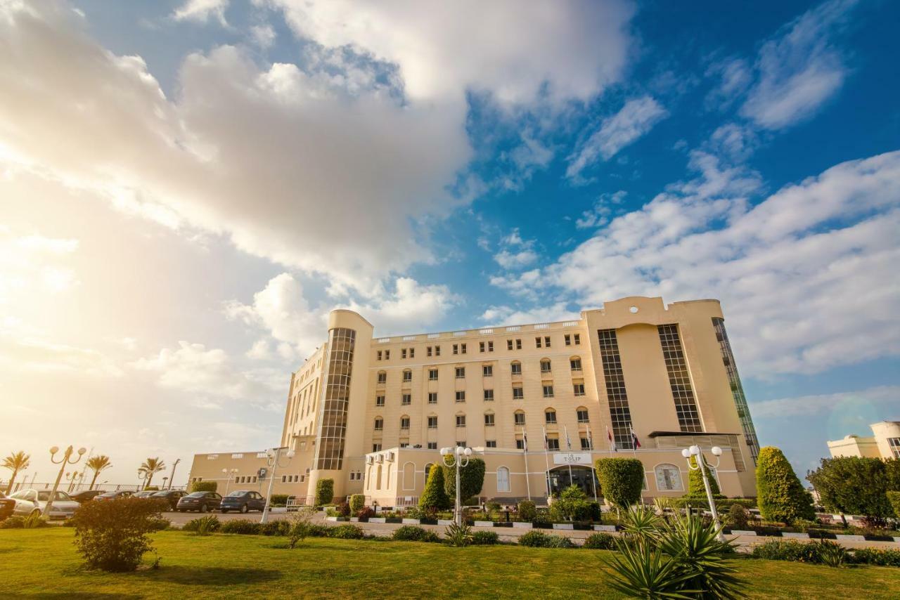 Отель Tolip Family Club Borg El Arab Кинг-Мариут Экстерьер фото